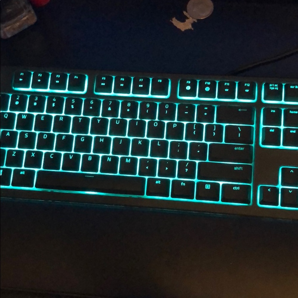 Razor keyboard changes different colors - Picture 4 of 8